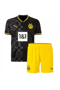 Borussia Dortmund Babyklær Borte Fotballdrakt til barn 2022-23 Korte ermer (+ Korte bukser)